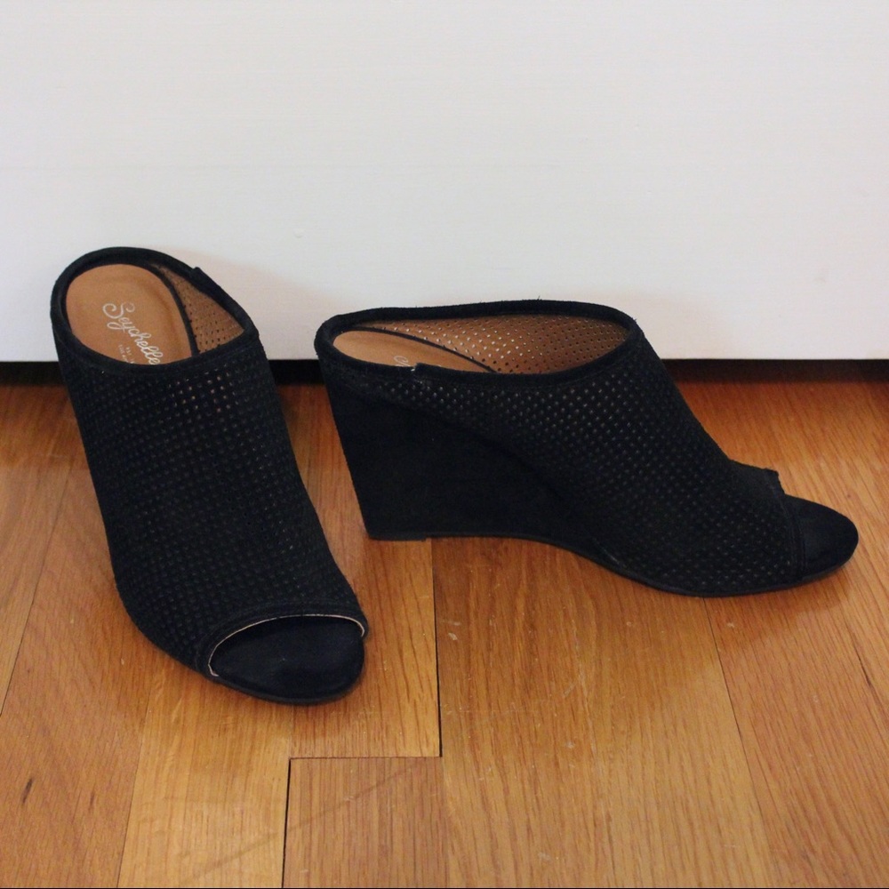 Seychelles Perforated Mules